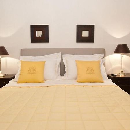 Acropolis Luxury Apartment With Balcony เอเธนส์ ภายนอก รูปภาพ
